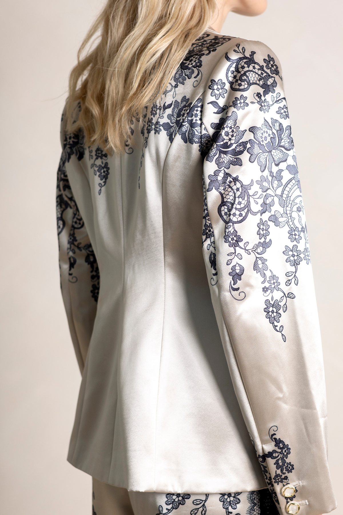 2271532