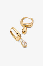 2233998