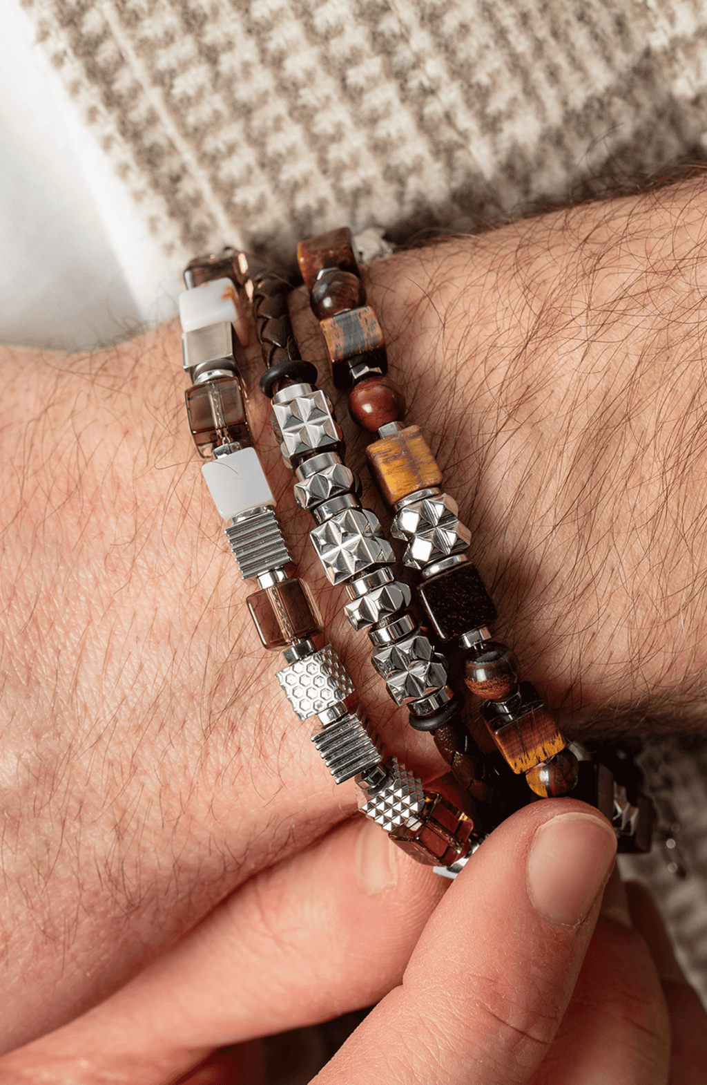 2238473